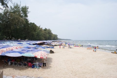 Cha am popular beach among Thais