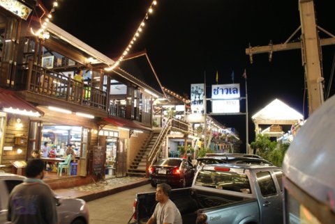Seafood at the piers