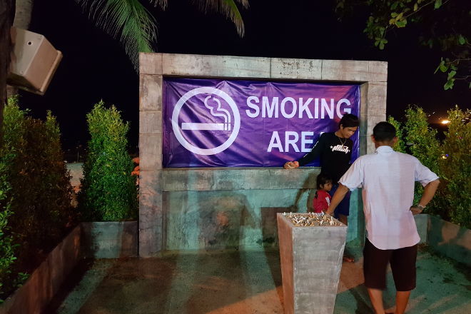 Smoking zone