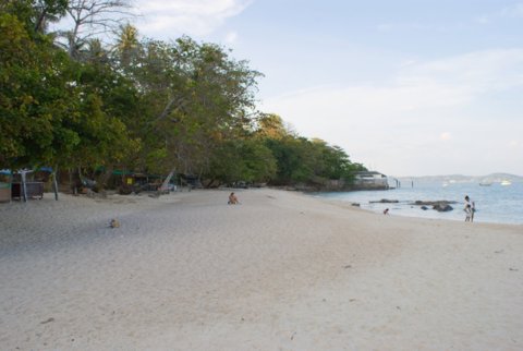 Laemka Beach